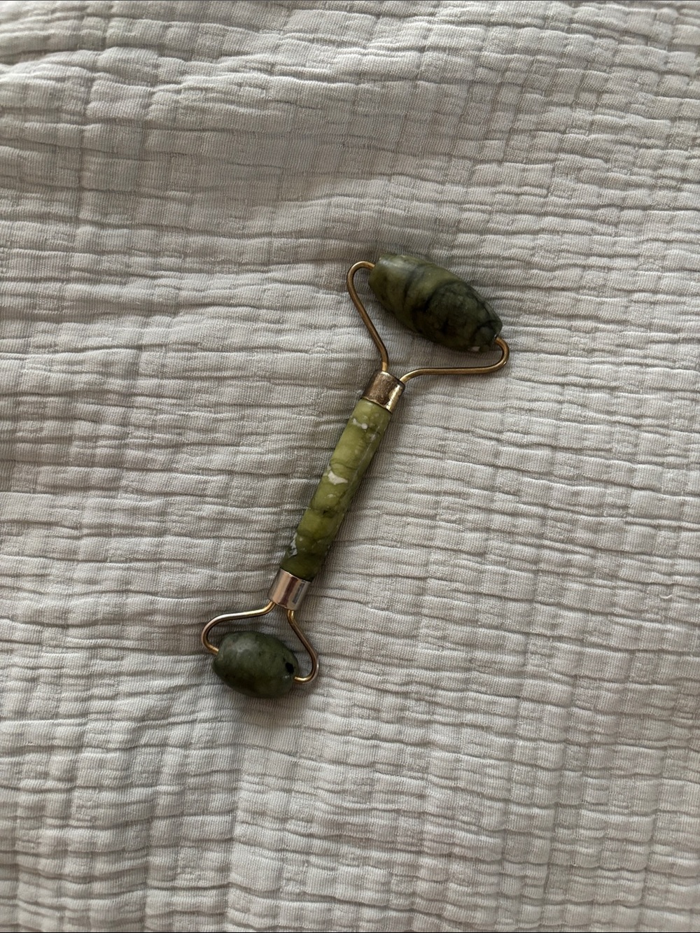 Jade roller